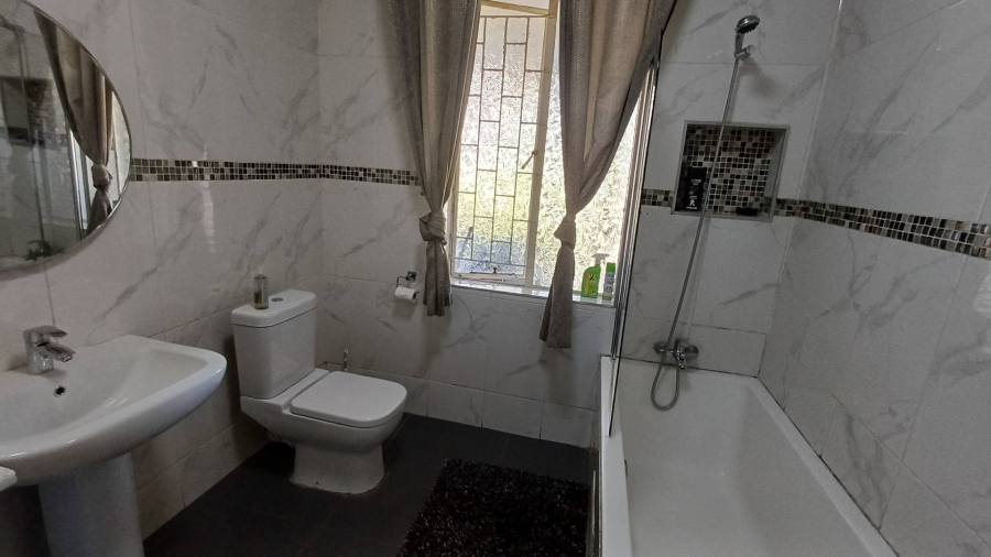 3 Bedroom Property for Sale in Haddon Gauteng