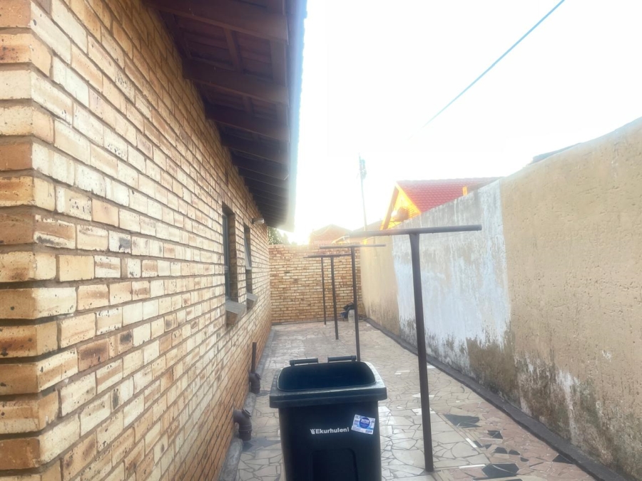 4 Bedroom Property for Sale in Spruitview Gauteng