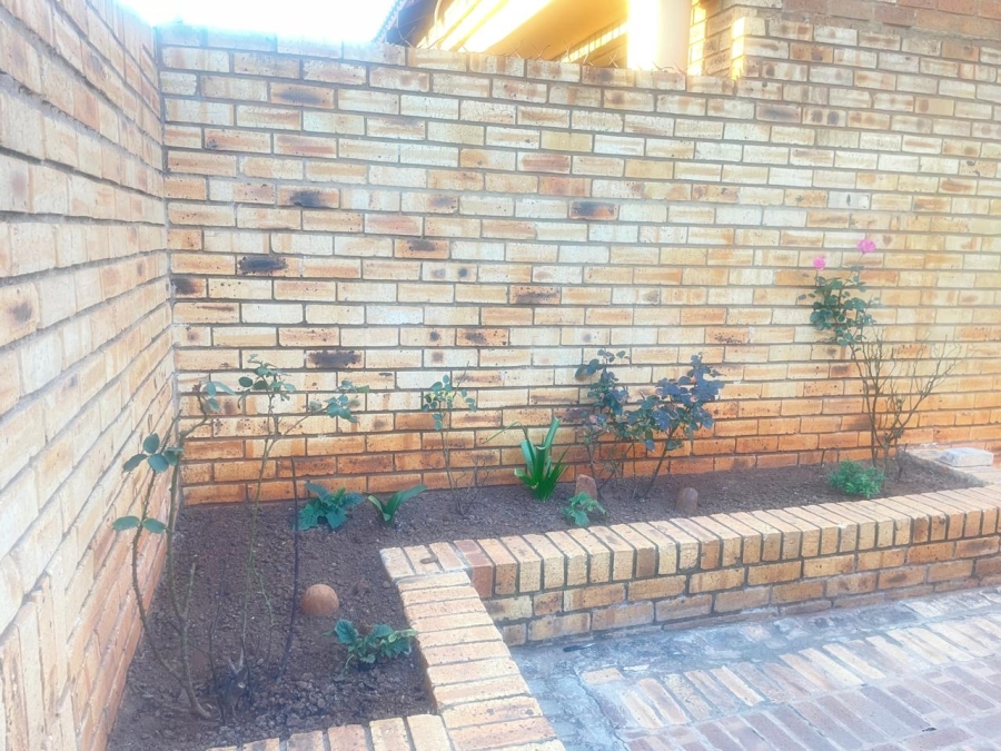 4 Bedroom Property for Sale in Spruitview Gauteng