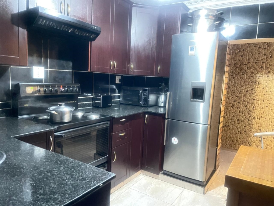 4 Bedroom Property for Sale in Spruitview Gauteng