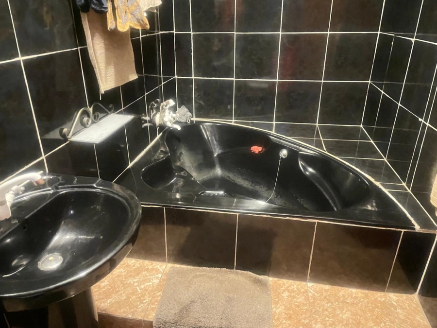 4 Bedroom Property for Sale in Spruitview Gauteng