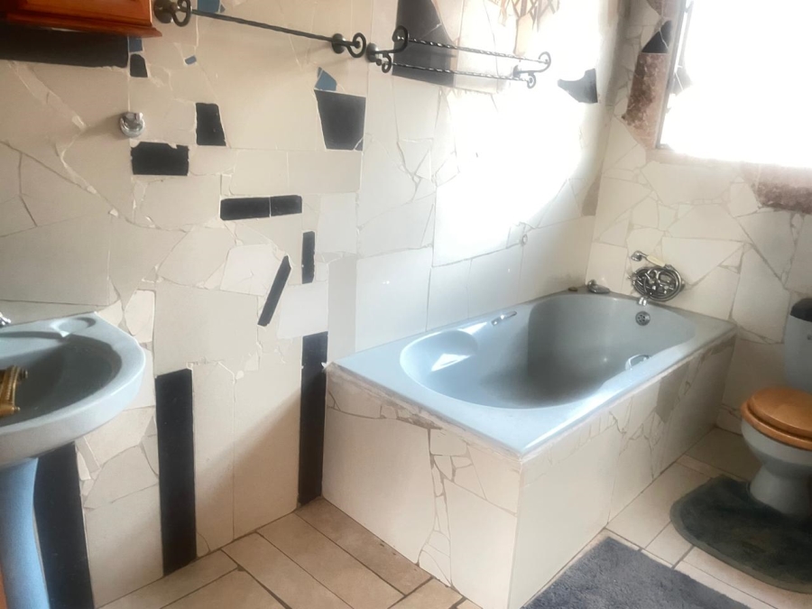 4 Bedroom Property for Sale in Spruitview Gauteng