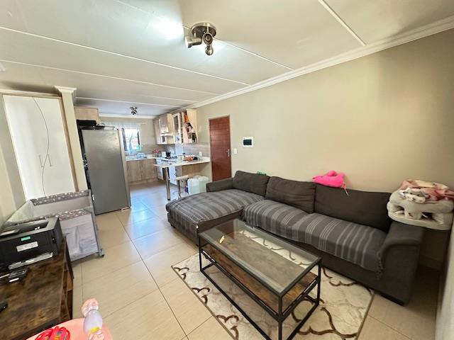 3 Bedroom Property for Sale in Annlin Gauteng