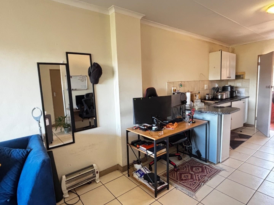 2 Bedroom Property for Sale in Zwartkop Gauteng