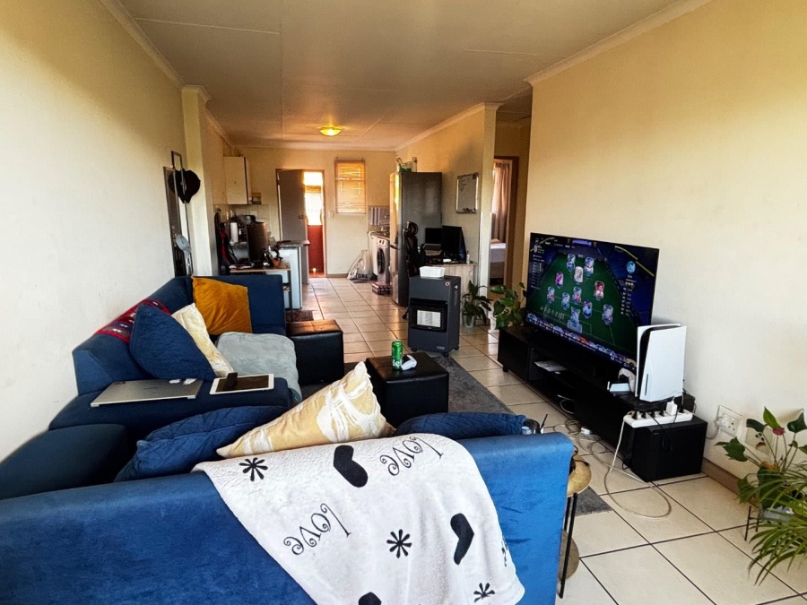2 Bedroom Property for Sale in Zwartkop Gauteng