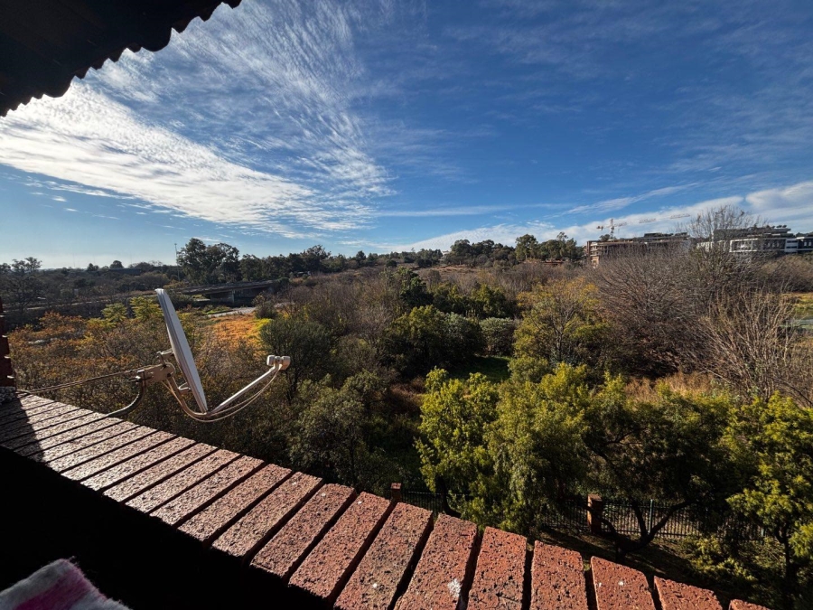 2 Bedroom Property for Sale in Zwartkop Gauteng