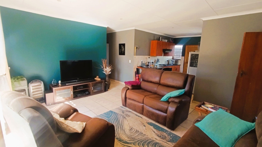 2 Bedroom Property for Sale in The Reeds Gauteng
