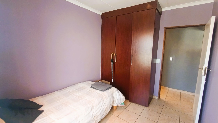2 Bedroom Property for Sale in The Reeds Gauteng