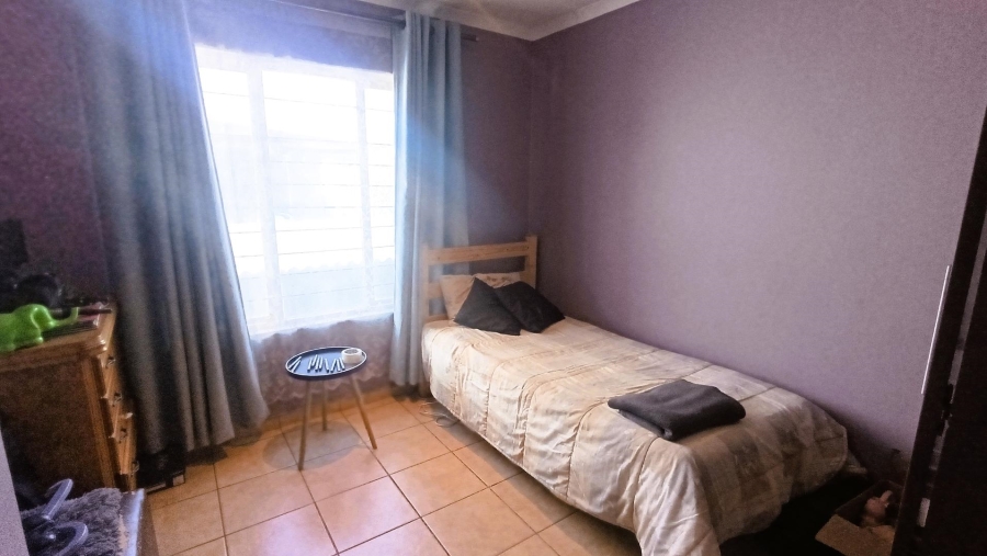 2 Bedroom Property for Sale in The Reeds Gauteng