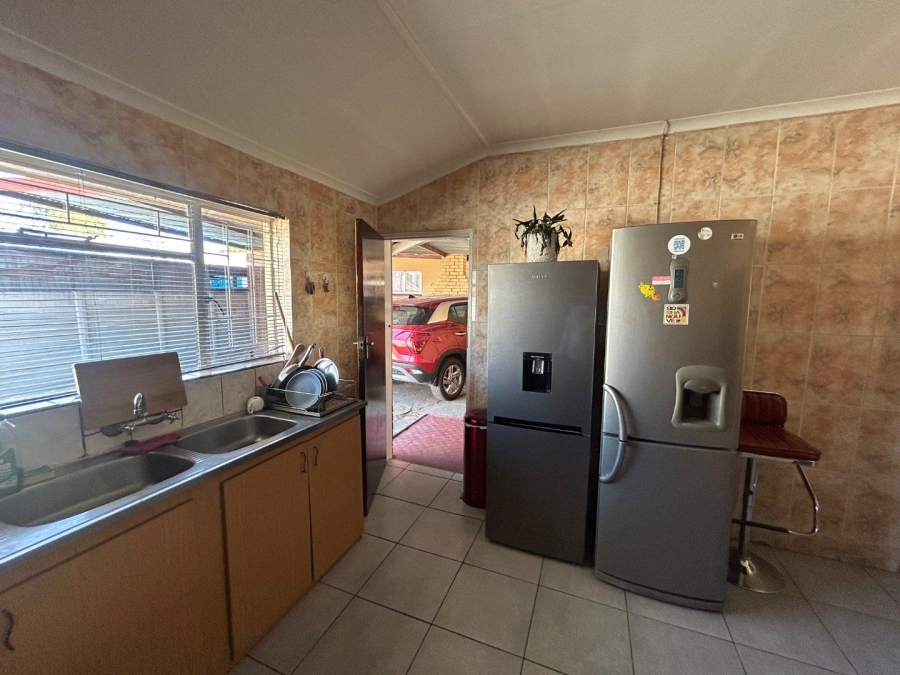 4 Bedroom Property for Sale in Booysens Gauteng