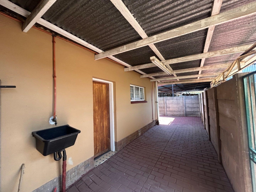 4 Bedroom Property for Sale in Booysens Gauteng