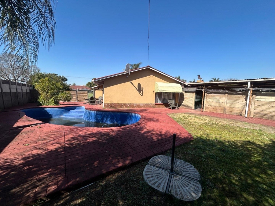 4 Bedroom Property for Sale in Booysens Gauteng
