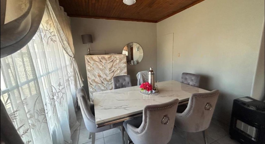 4 Bedroom Property for Sale in Booysens Gauteng