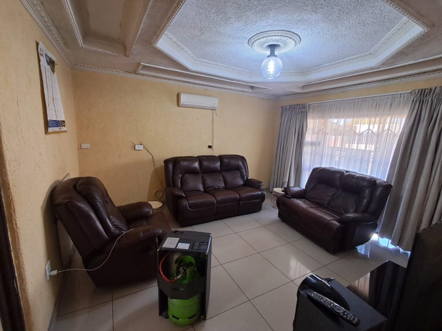 4 Bedroom Property for Sale in Tembisa Gauteng