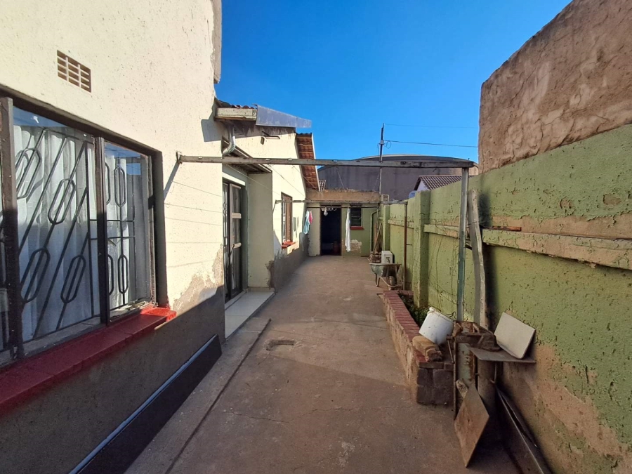 4 Bedroom Property for Sale in Tembisa Gauteng