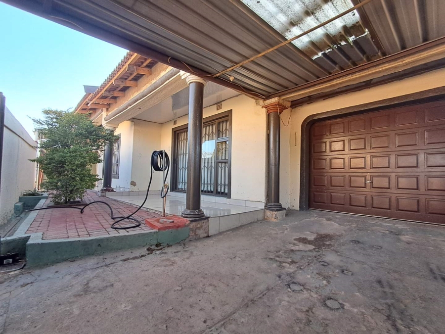 4 Bedroom Property for Sale in Tembisa Gauteng