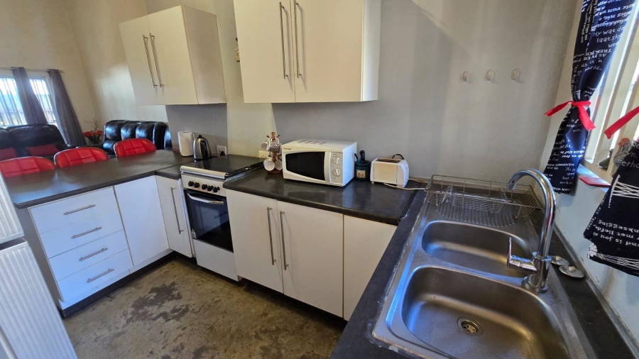 To Let 2 Bedroom Property for Rent in Monavoni A H Gauteng