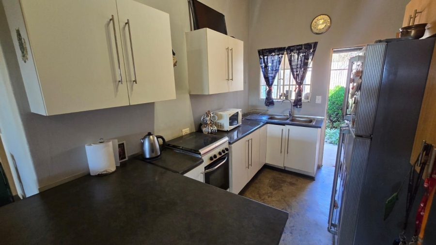 To Let 2 Bedroom Property for Rent in Monavoni A H Gauteng