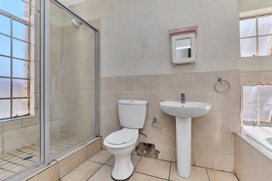 2 Bedroom Property for Sale in Laser Park Gauteng