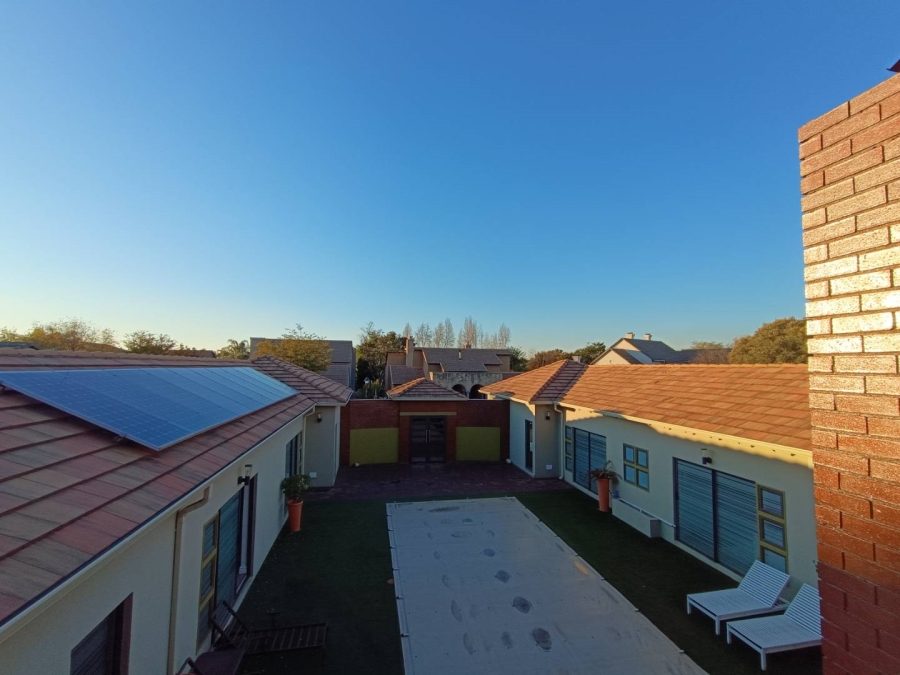 5 Bedroom Property for Sale in Midstream Estate Gauteng