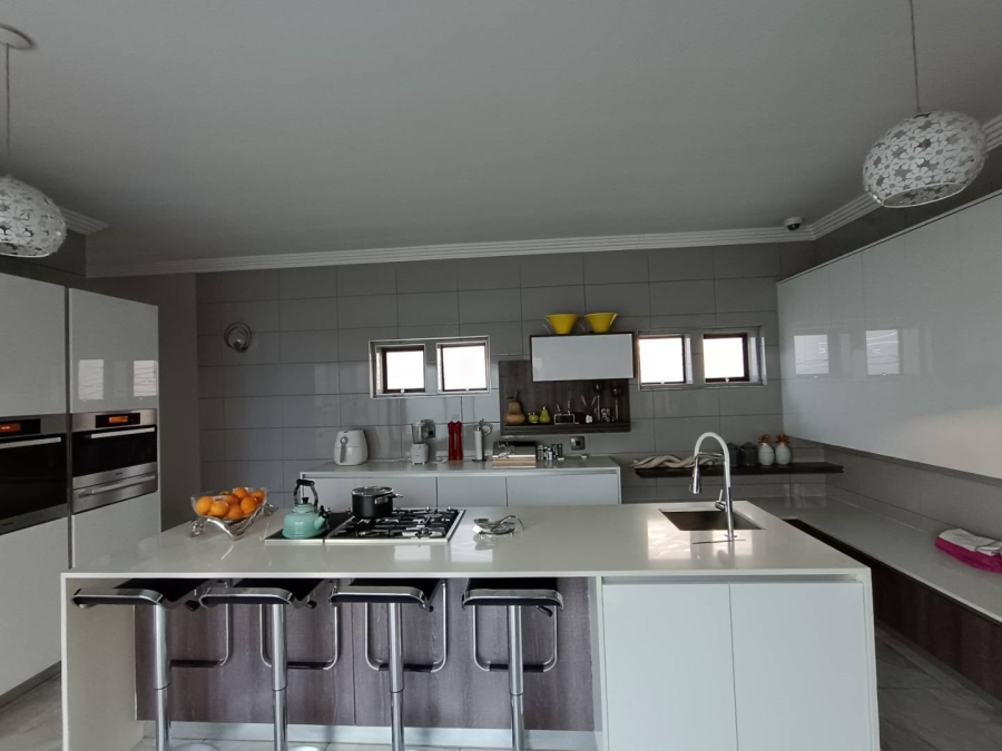 5 Bedroom Property for Sale in Midstream Estate Gauteng