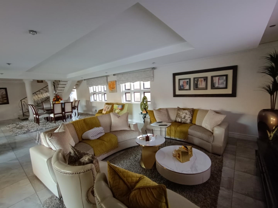 5 Bedroom Property for Sale in Midstream Estate Gauteng