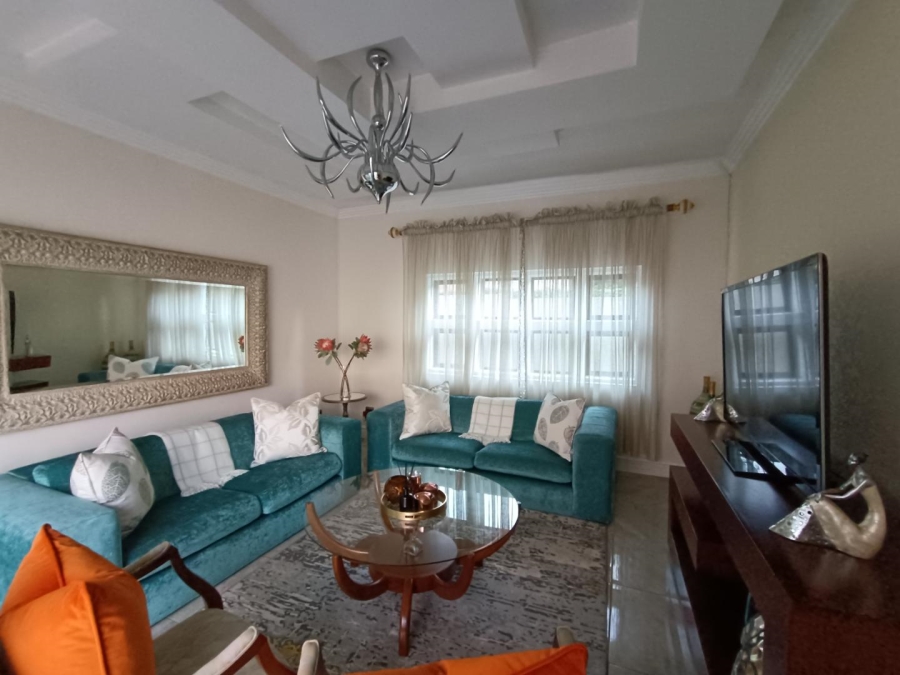 5 Bedroom Property for Sale in Midstream Estate Gauteng