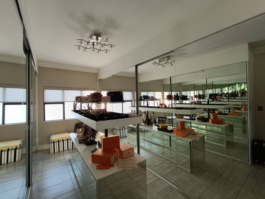 5 Bedroom Property for Sale in Midstream Estate Gauteng