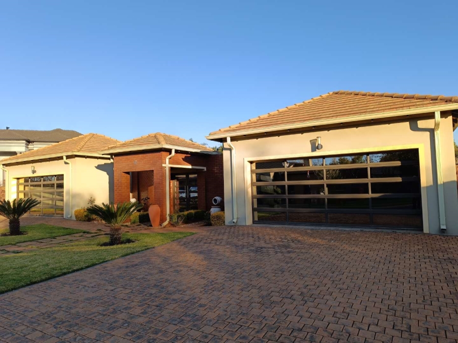 5 Bedroom Property for Sale in Midstream Estate Gauteng