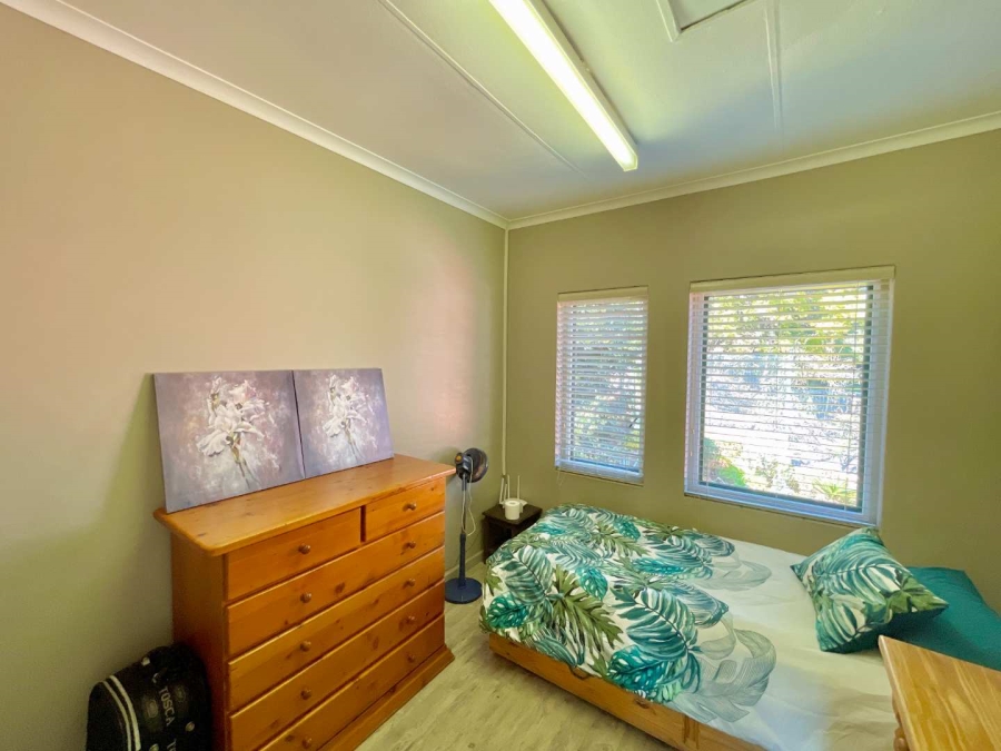 4 Bedroom Property for Sale in Faerie Glen Gauteng