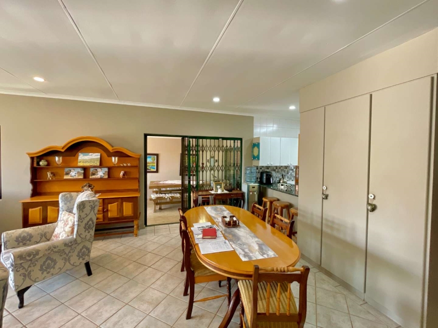 4 Bedroom Property for Sale in Faerie Glen Gauteng