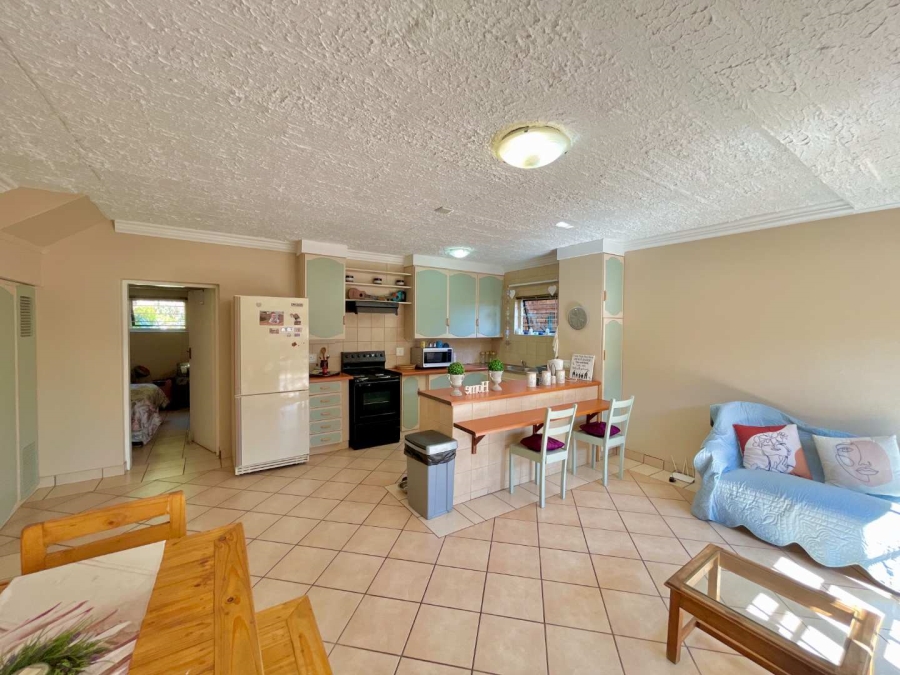 4 Bedroom Property for Sale in Faerie Glen Gauteng