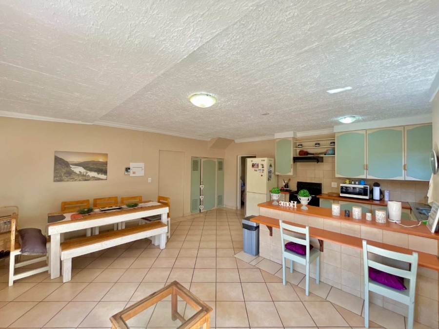4 Bedroom Property for Sale in Faerie Glen Gauteng