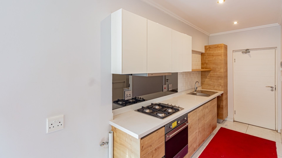 1 Bedroom Property for Sale in Bryanston Gauteng