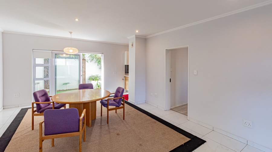 1 Bedroom Property for Sale in Bryanston Gauteng