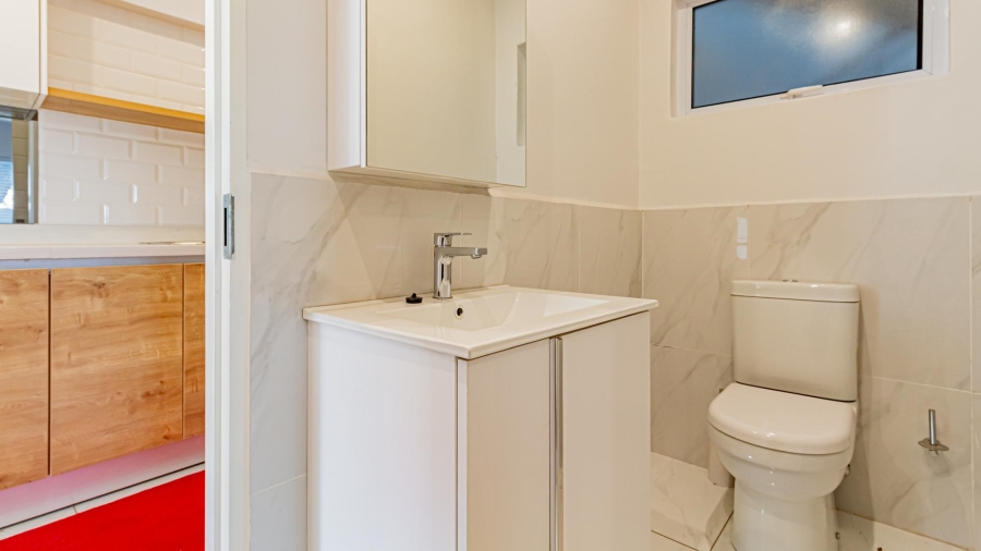 1 Bedroom Property for Sale in Bryanston Gauteng