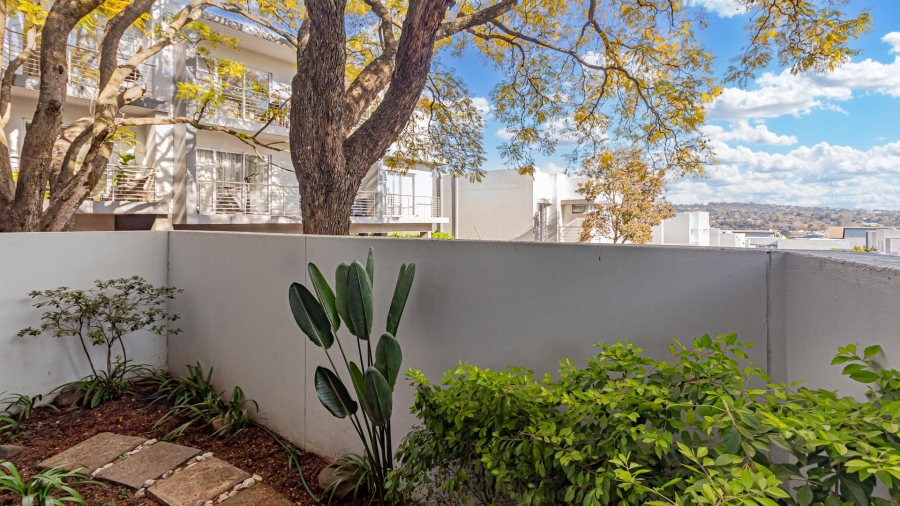 1 Bedroom Property for Sale in Bryanston Gauteng