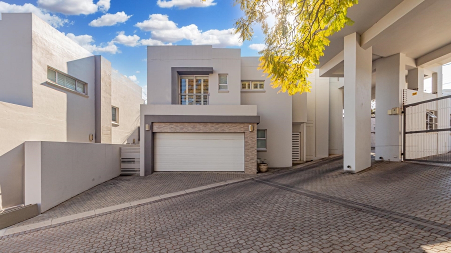 3 Bedroom Property for Sale in Bryanston Gauteng