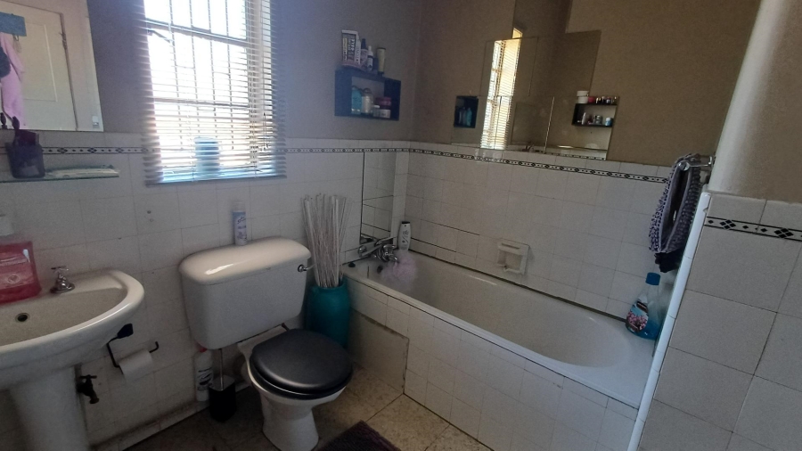 3 Bedroom Property for Sale in Florentia Gauteng
