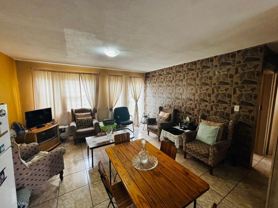 2 Bedroom Property for Sale in Ridgeway Gauteng