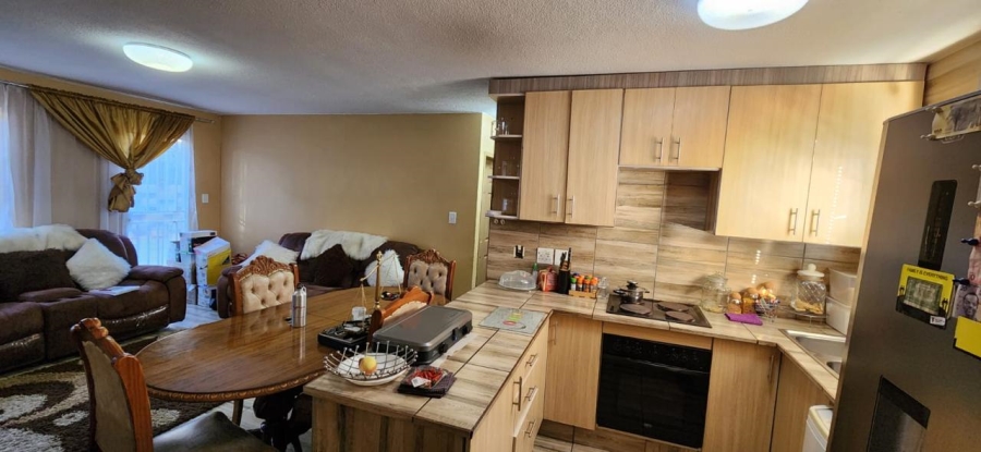 2 Bedroom Property for Sale in Ridgeway Gauteng