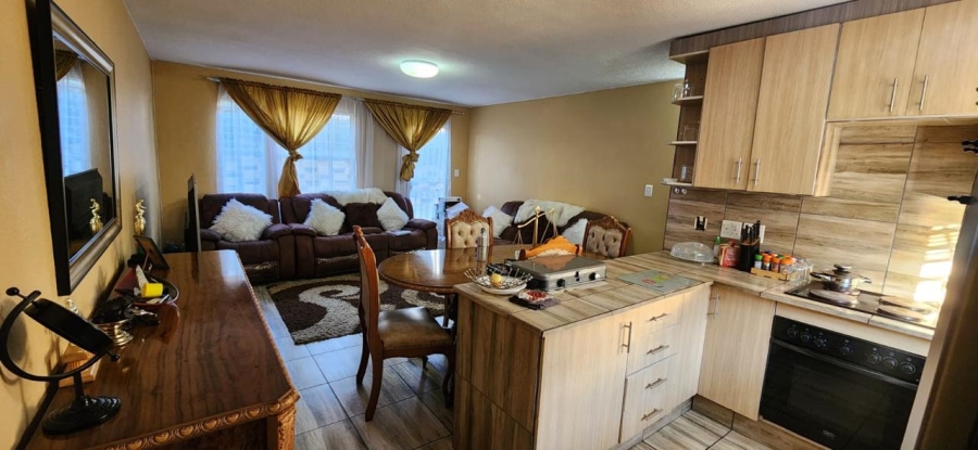 2 Bedroom Property for Sale in Ridgeway Gauteng