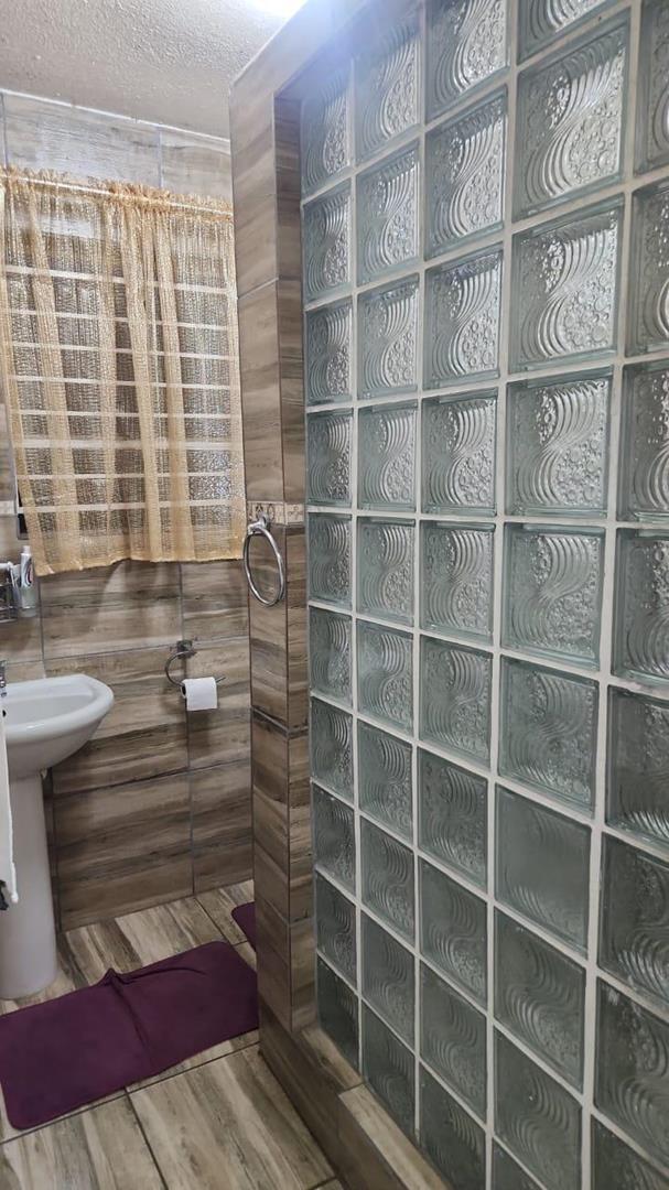 2 Bedroom Property for Sale in Ridgeway Gauteng