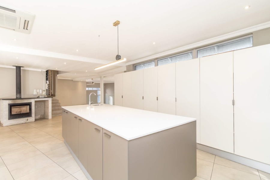 5 Bedroom Property for Sale in Rivonia Gauteng