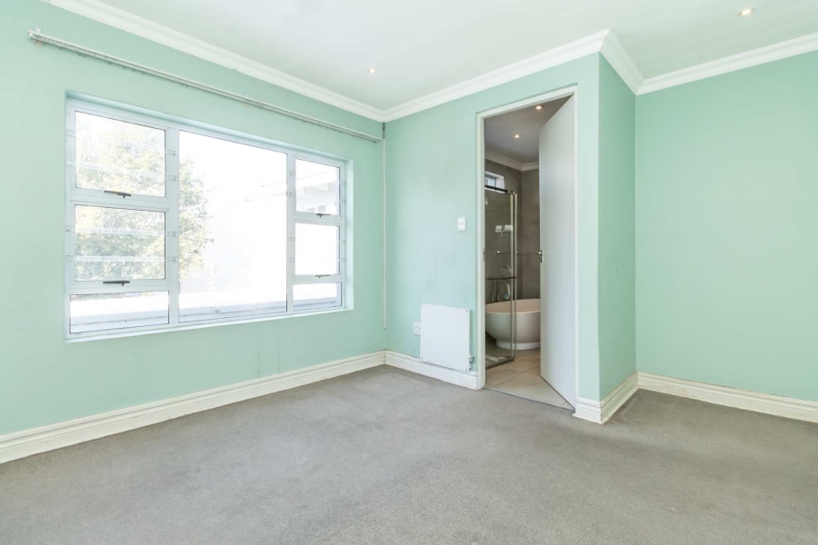 5 Bedroom Property for Sale in Rivonia Gauteng