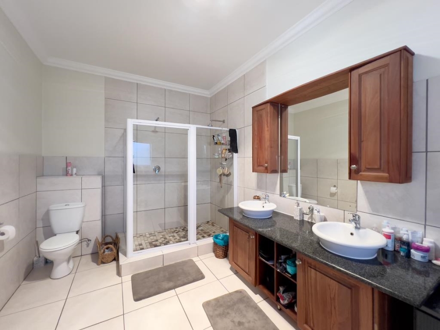 4 Bedroom Property for Sale in Midstream Estate Gauteng
