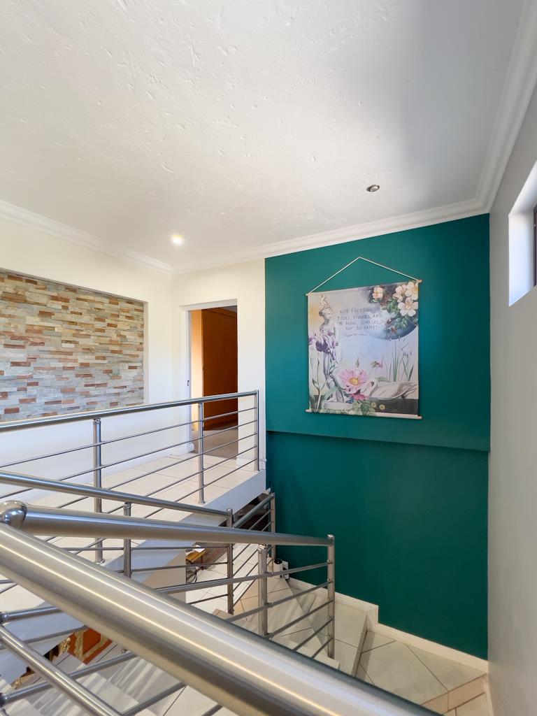 4 Bedroom Property for Sale in Midstream Estate Gauteng