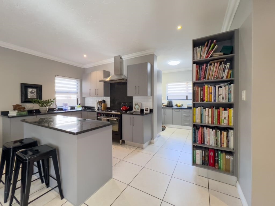 4 Bedroom Property for Sale in Midstream Estate Gauteng