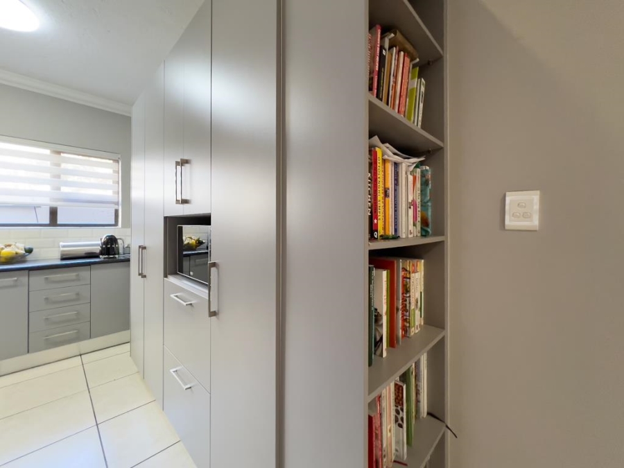 4 Bedroom Property for Sale in Midstream Estate Gauteng