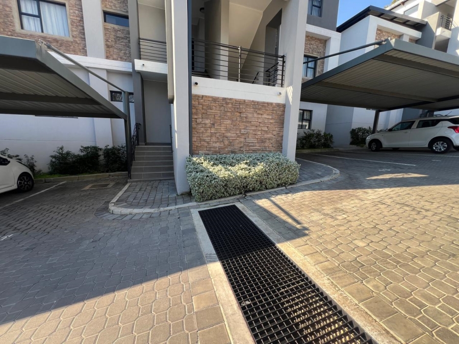 To Let 2 Bedroom Property for Rent in Bryanston Gauteng